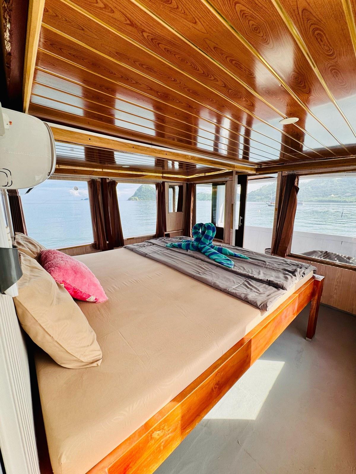 Cabin 1 · Master with balcony – Princess Lala Phinisi