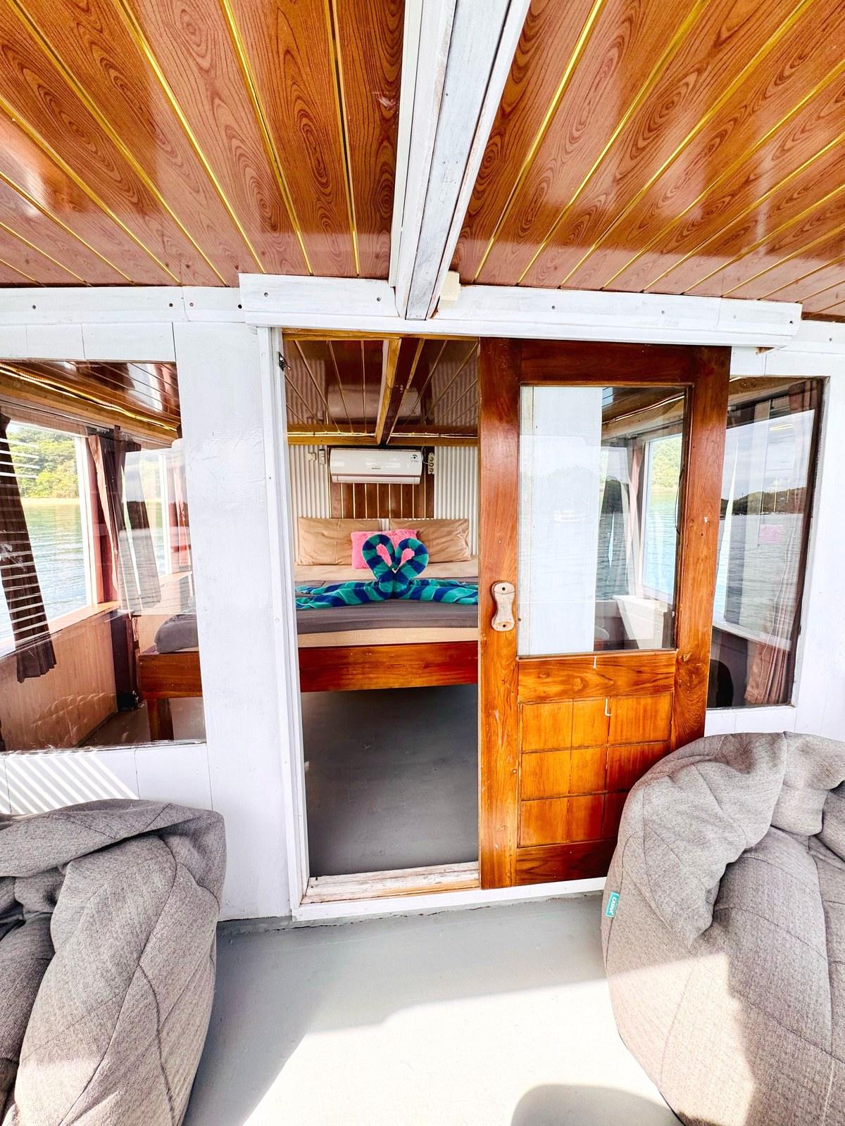 Cabin 1 · Master with balcony – Princess Lala Phinisi