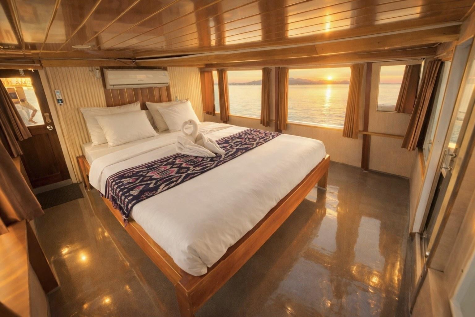 Cabin 1 · Master with balcony – Princess Lala Phinisi