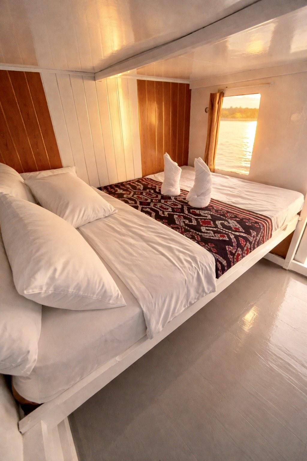 Cabin 3 · Private, shared bathroom – Princess Lala Phinisi