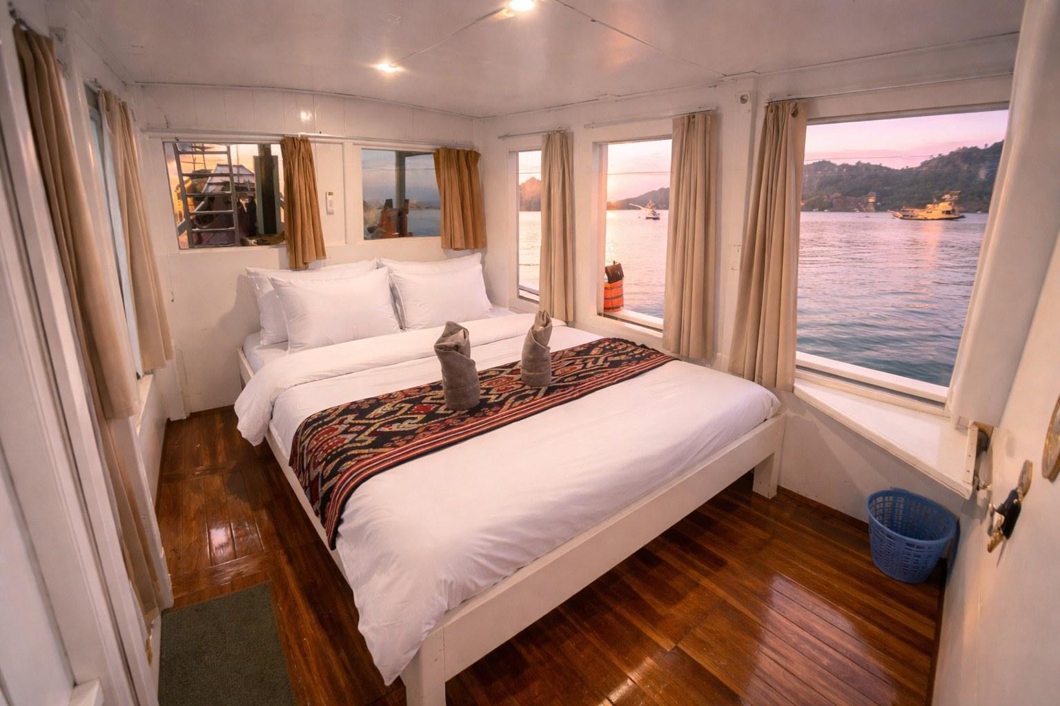 Cabin 4 · Private – Princess Lala Phinisi