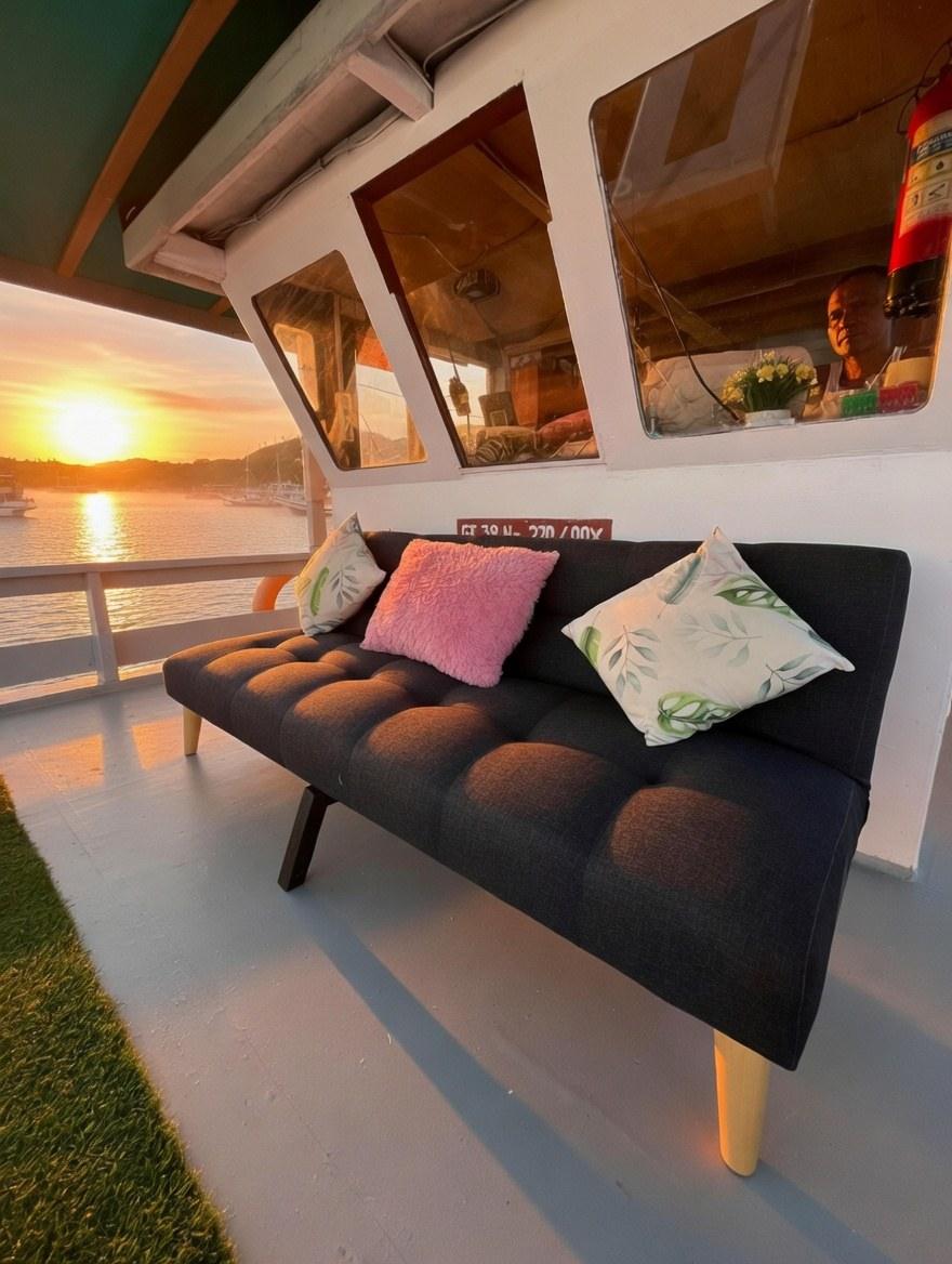 Bow sundeck – Princess Lala Phinisi